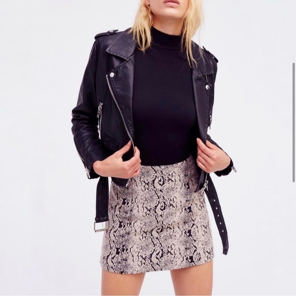 Free People Snake Mini Skirt, FP women’s snakeskin eras tour concert outfit - Picture 7 of 7